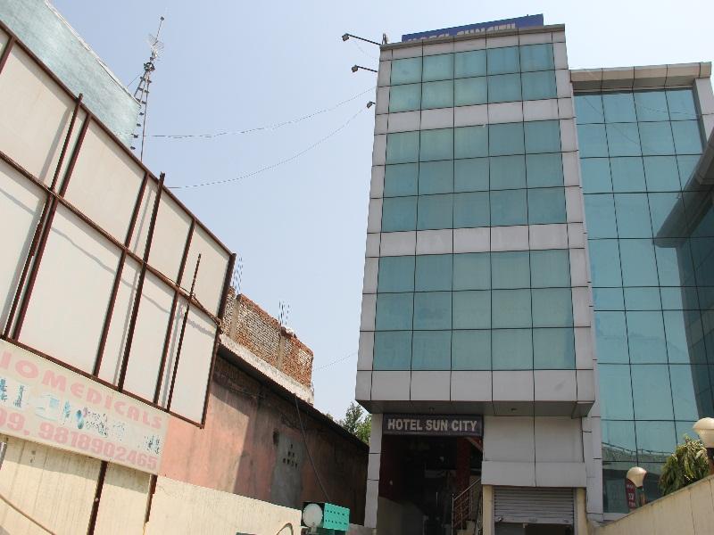Suncity Inn New Delhi Exterior photo
